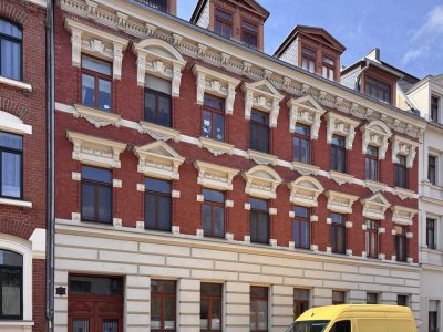 Stilvolle 5-Zimmer‑Wohnung in denkmalgeschütztem Ensemble
in Leipzig-Lindenau mit Balkon