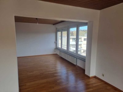 Helle 3-Zimmer-Wohnung, 89 m², S-Münster, grosser  Balkon