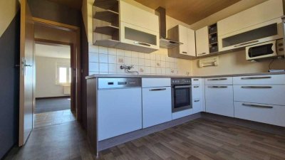 Schöne 3-Raum-Wohnung mit Einbauküche, ruhiger Wohnlage, Coschütz, Elsterberg bei Greiz, Reichenbach