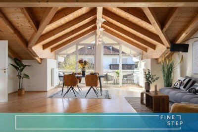 Exklusives Wohnjuwel am Feldrand -  Dachgeschosswohnung mit drei Sonnenbalkonen