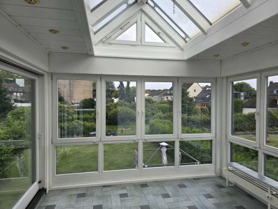 Helle 2-Zimmer-Wohnung mit Balkonen und Wintergarten im 1. OG in Bottrop-Eigen