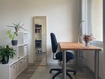 Komplett renovierte 1-Zimmer-Wohnung mit Balkon und Einbauküche in Uninähe / Braunschweig