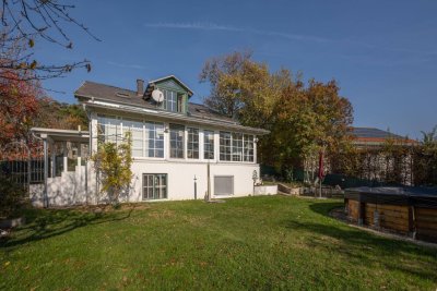 Zweifamilienhaus in ruhiger Lage von Großhöflein