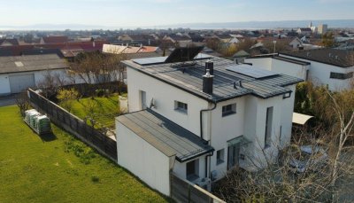 *RESERVIERT* Neuwertiges Einfamilienhaus in absoluter Traumlage – Ankommen, Einziehen, Wohlfühlen