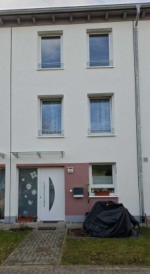 Geräumiges Reihenmittelhaus mit 3,5 Zimmern in Braunschweig (38112)