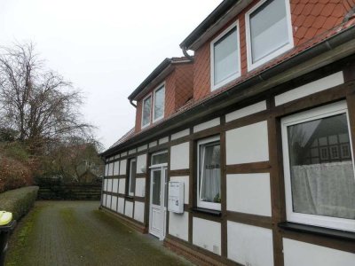 ERDGESCHOSS 2 ZKB mit ebenerdiger Dusche und kleiner Terrasse zum 01.10.2025