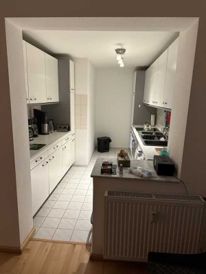 Stilvolle, sanierte 2-Raum-Terrassenwohnung mit gehobener Innenausstattung mit EBK in Frechen