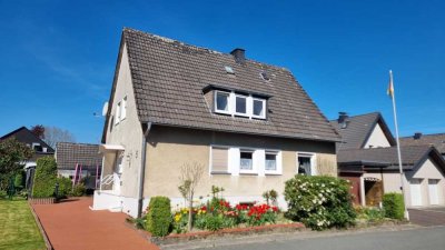 ***Schönes Einfamilienhaus (auf Erbbaurecht) mit großem Garten in Remblinghausen***
