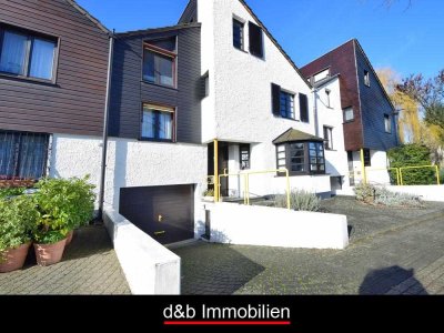 Modernisiertes Reihenhaus mit Garage & geräumiger Aufteilung in ruhiger und naturnaher Lage.