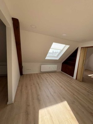 Exklusive 3,5-Raum-Wohnung mit gehobener Innenausstattung mit Balkon und Einbauküche in Warthausen