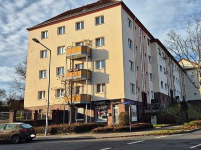 Kleine 2-Raum-Wohnung mit Südbalkon und Traumausblick