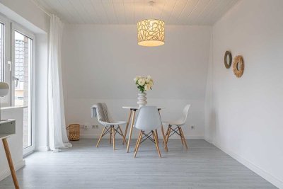 Stilvoll wohnen in Fockbek – Moderne Wohnung mit Terrasse, Einbauküche und Stellplatz direkt vor der