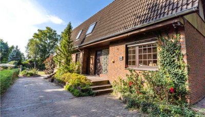 Zweifamilienhaus, riesig groß, sofort einziehen!