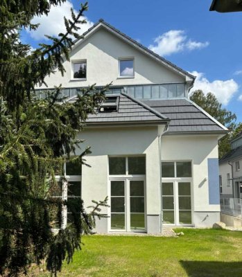 Exklusive Wohnung mit riesigem 430m² großen Garten