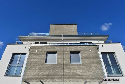 Einfamilien-Doppelhaushälfte mit Garage