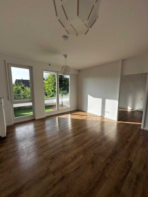 Attraktive 2 -Zimmer-Wohnung in zentraler Lage mit Balkon und TG-Stellplatz
