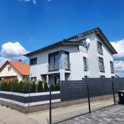 Stilvolles Einfamilienhaus mit Pultdach, Dachterrasse und Galerie in bevorzugter Lage Siegelbach A