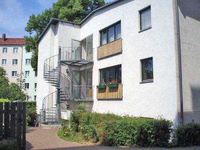 www.r-o.de +++ Dresden-Pieschen - 2-Zimmerwohnung im Hinterhaus - Oase der Ruhe