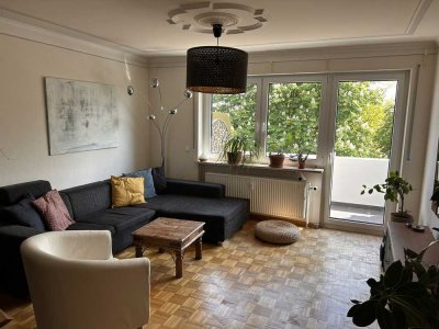 Möblierte 3-Zimmer-Wohnung (2 Jahre befristet) mit Balkon und TG in München-Pasing