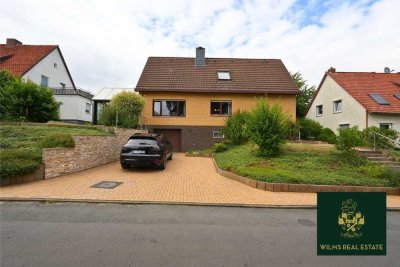 Freistehendes Zweifamilienhaus ideal für große Familien und Mehrgenerationen-Wohnen