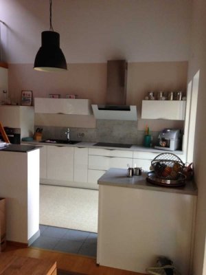 Sehr schöne Dachgeschosswohnung mit drei Zimmern sowie 2 Balkonen und Einbauküche in Seibersbach