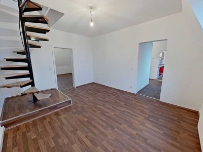 Geräumige 4-Zimmer-Maisonettewohnung mit modernem Wannenbad