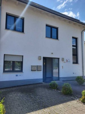 Unternehmer und Kapitalanleger aufgepasst! Haus mit Büro zu in Rodenbach zu verkaufen!