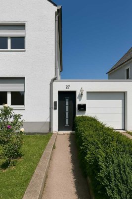 Möbliertes saniertes 1-Zimmer-Apartment mit Garten in direkter Lage zum Flughafen