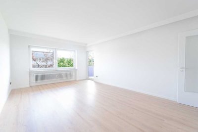 Helle 4-Zimmer-Wohnung mit Südbalkon & Garage - frisch renoviert in 2025