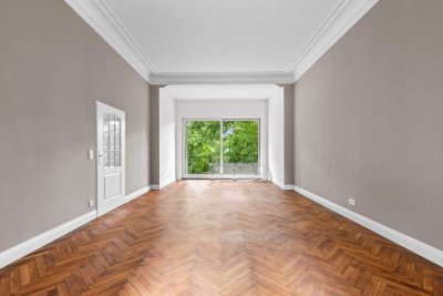 Innen charmanter Altbau, außen modern: Schöne Wohnung mit direktem Zugang zum Alsterwanderweg
