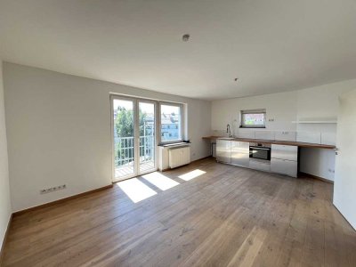 MÖGLICHE 5 ZIMMER WOHNUNG MIT 3 BALKONEN - ZUSAMMENLEGEN