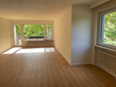 Komplett renovierte 2-Zimmer Wohnung mit Balkon in Saarbrücken