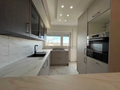 Komplett sanierte 5-Zimmer-Wohnung mit neuer Einbauküche & zwei Balkonen