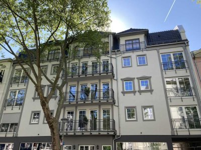 Kurhausstraße - Wohnung mit loftähnlichem Wohn- & Essbereich, direktem Aufzugszugang & zwei Balkonen