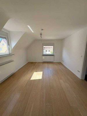 2,5-Zimmer-Wohnung mit Balkon & Garten, Garage in Stuttgart-Mühlhausen