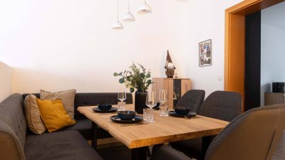 Perfekte teilmöblierte 3-Zimmer Wohnung mit Balkon und Stellplatz