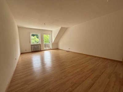Tolle Aussichten in alle Richtungen: 3-Zimmer-Wohnung mit Balkon in ruhiger Lage von Waldkirch