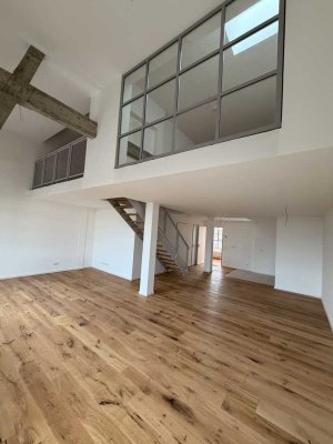 Exklusive Wohnung 25 direkt am Rhein