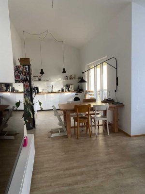 Außergewöhnliche Dachgeschosswohnung mit XXL-Balkon in Weiden