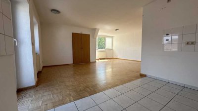 Vollständig renovierte 2-Raum-Wohnung mit Balkon in Pirmasens