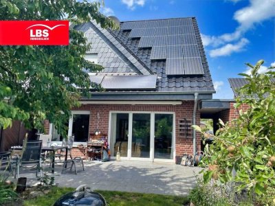 Großzügiges Doppelhaus sucht Familie!