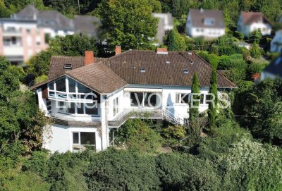 Sanierungsobjekt - großzügiges Wohnanwesen mit Entwicklungspotenzial in TOP Lage mit Rheinblick