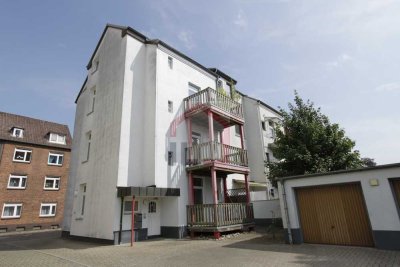 ZENTRAL GELEGENE 3-ZIMMER-WOHNUNG MIT BALKON