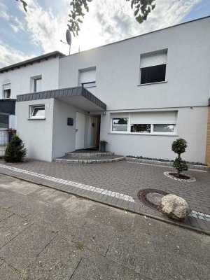 Ansprechendes Reihenhaus mit gehobener Innenausstattung in Garbsen