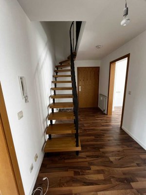 Geislingen: Charmante 3½-Zimmer-Dachgeschosswohnung in bester Wohnlage zu vermieten