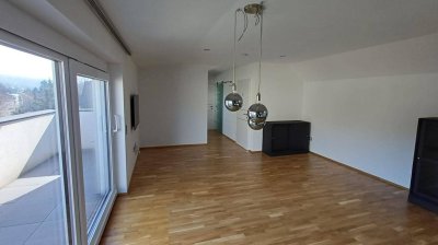 Dachgeschosswohnung, Erstbezug, Privatverkauf