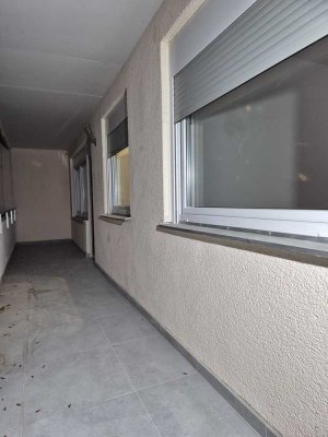 Sonnige 2-Zimmer Wohnung mit Balkon im 1. OG in Lampertheim