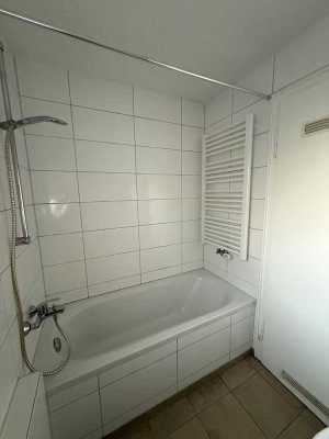 Helle 4-Zimmer-Wohnung mit Panoramaausblick in Stuttgart-Rohr