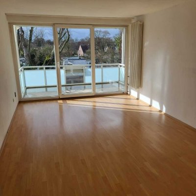 3 Zimmer mit Balkon in der 2. Etage zu vermieten