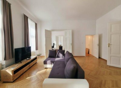 Stilaltbau mit 3,10 m Raumhöhe &amp; Fischgrätparkett – 103 m² | 3 Zimmer | Bezug 01.05.2026